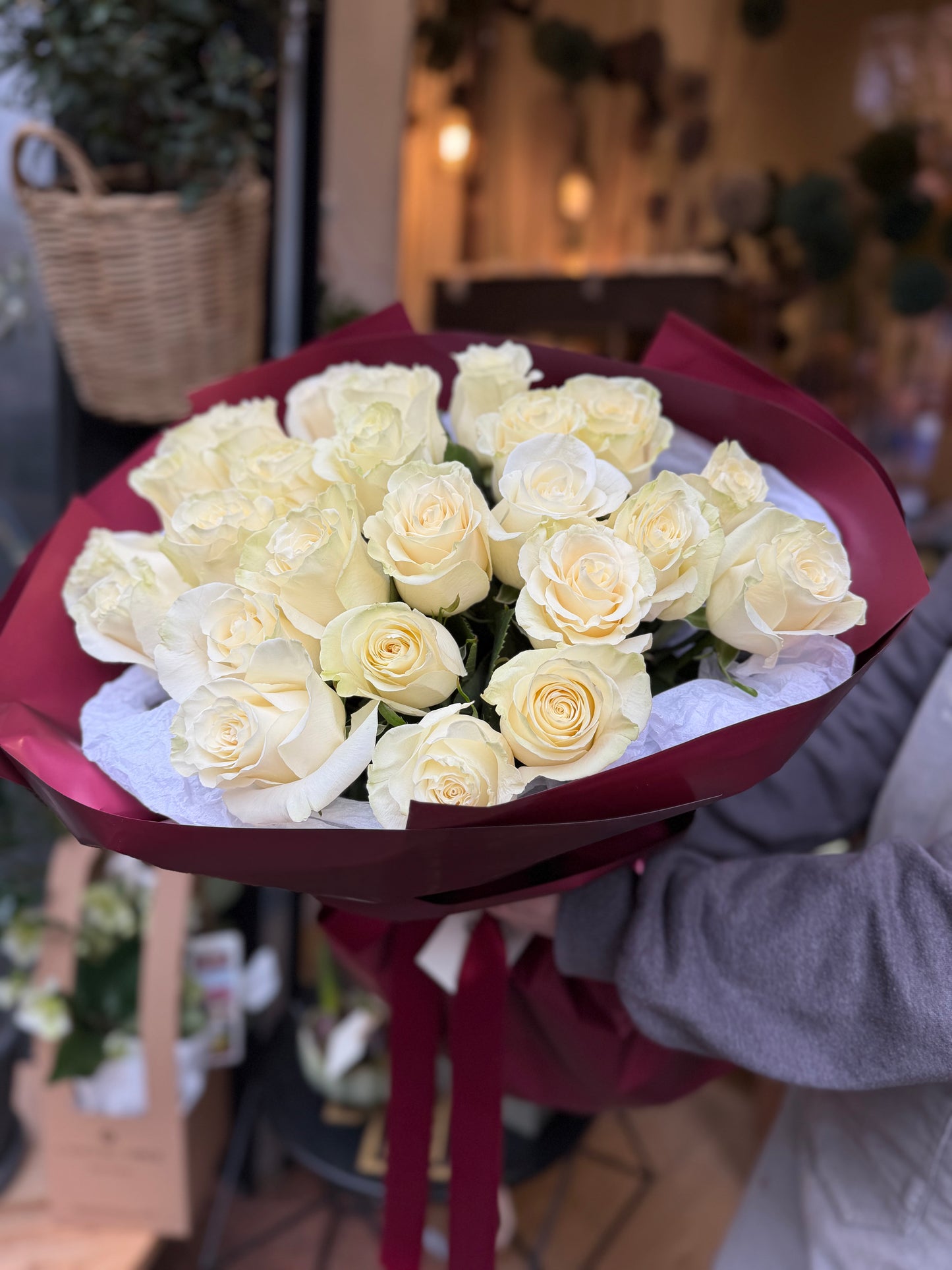 Bouquet di 25 rose bianche