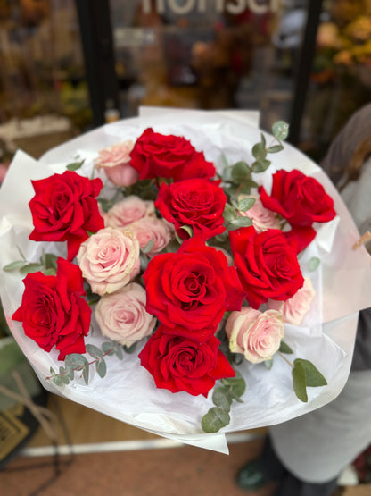Bouquet di 25 rose rosse e rosa