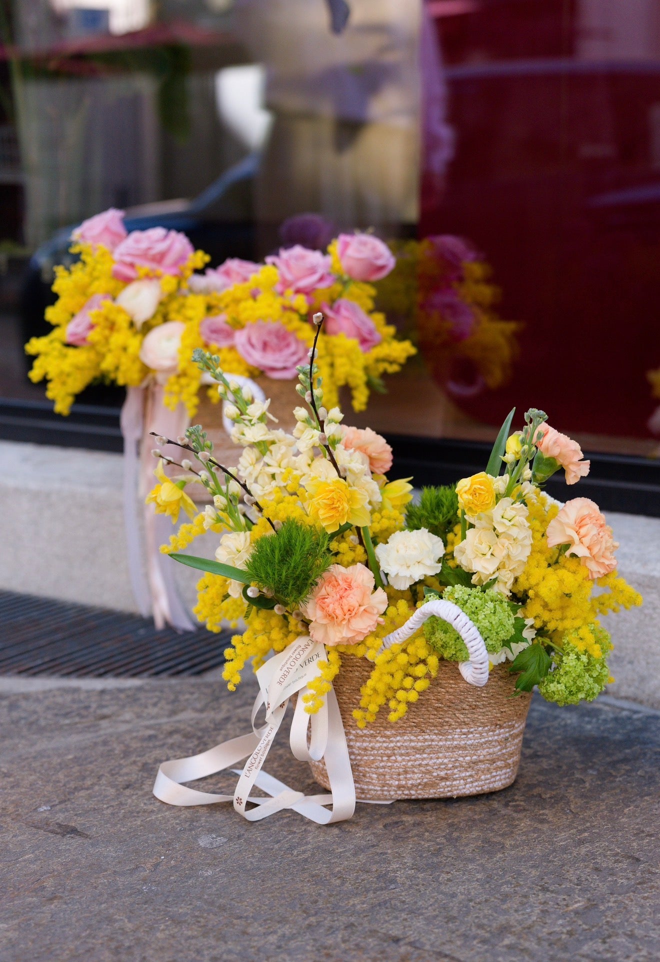 Mimosa spring bag media