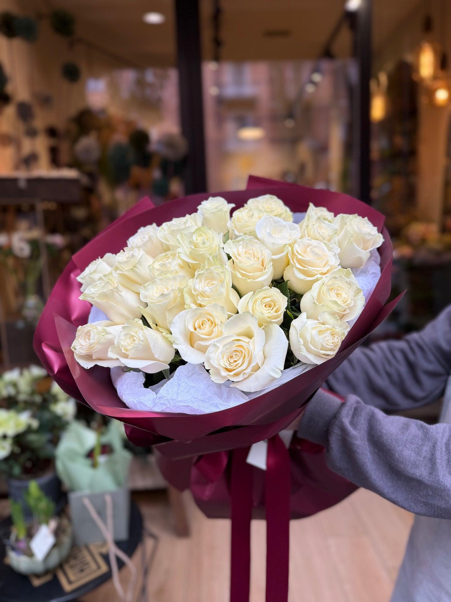 Bouquet di 25 rose bianche